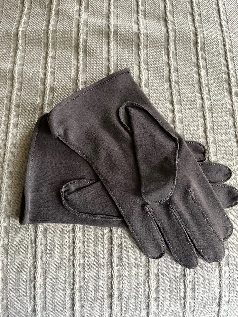 Vintage Fownes NYLO dress Gloves